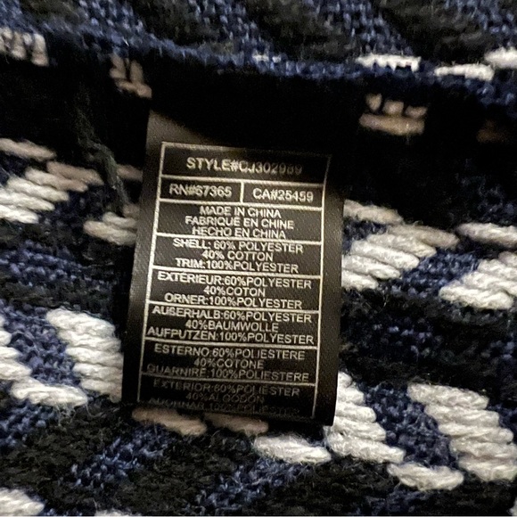 Cupcakes and Cashmere Jacket and Coat - Picture 9 of 13